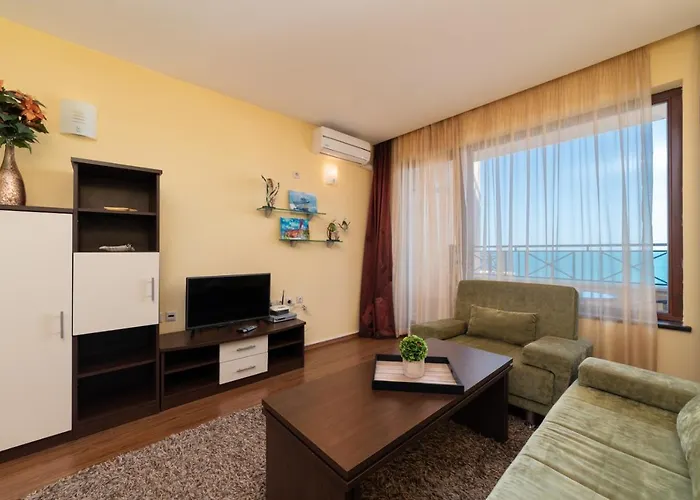 Апартаменты Admiral Amazing Sea View *